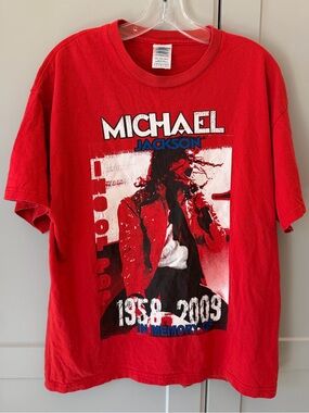 2000’s Vintage 1958 - 2009 Michael Jackson Red Graphic tee size L
